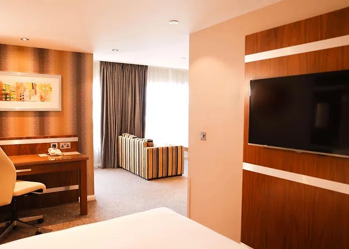 Doubletree By Hilton Milton Keynes