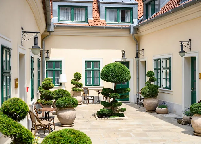 Maison Bistro & Hotel