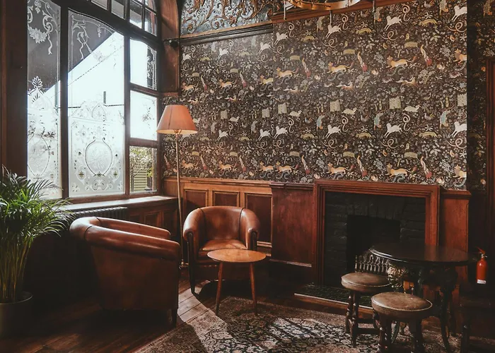 The Black Lion Pub & Boutique Guesthouse