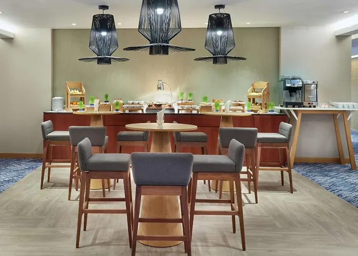 Family Hotel: Hilton Garden Inn Muscat Al Khuwair