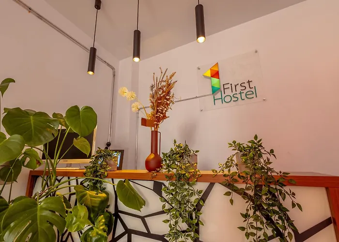 Hotel: First Hostel