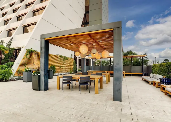 3 star hotels Mobile Marriott
