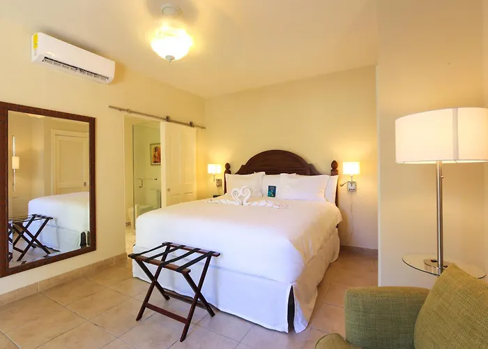 Bungalows At Windsong On The Reef