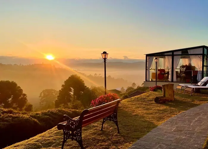 Alojamento com o café da manhã Apenas: Pousada Ville Le Mont - Campos do Jordao