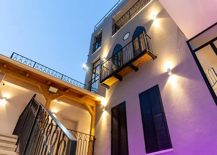 Сity center hotels Saint Jacob