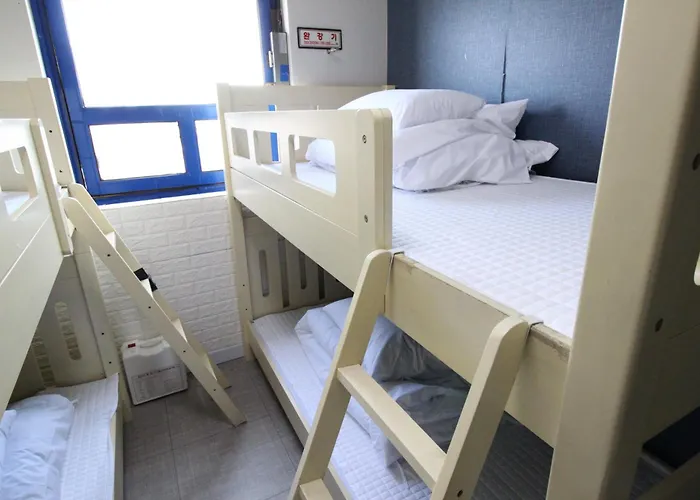 The Hostels Ivory