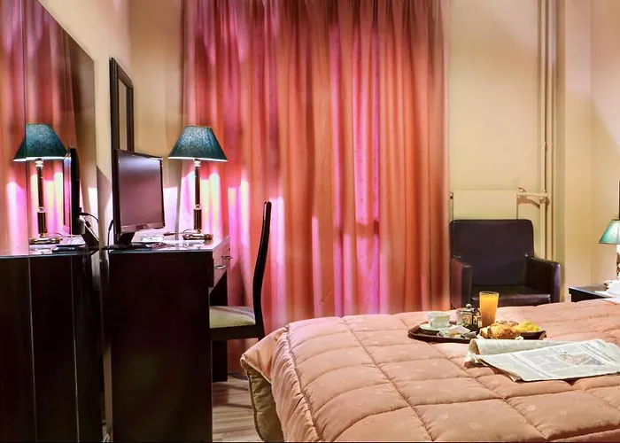 Nicola Hotel