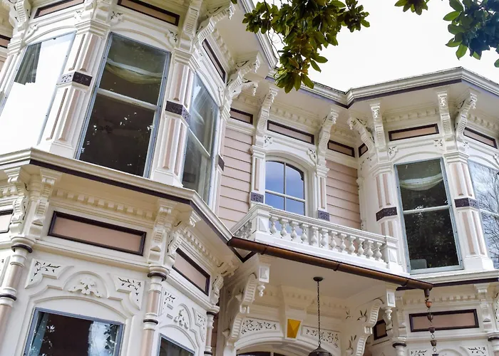 Mccall House Boutique Hotel