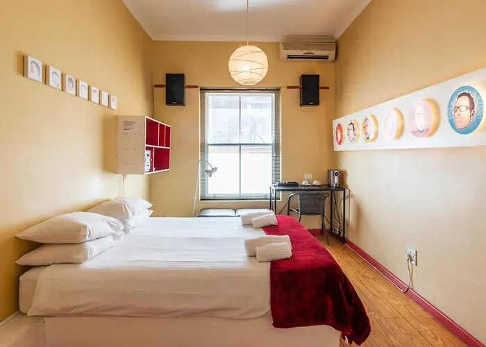 Daddy Long Legs Art Hotel