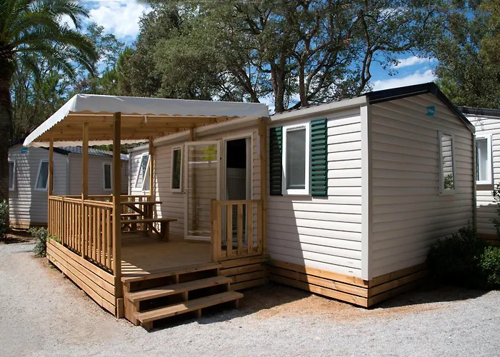 Hotel pres du College: Camping Santa Elena