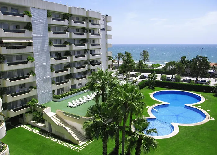 Lodge: Mediterraneo Sitges