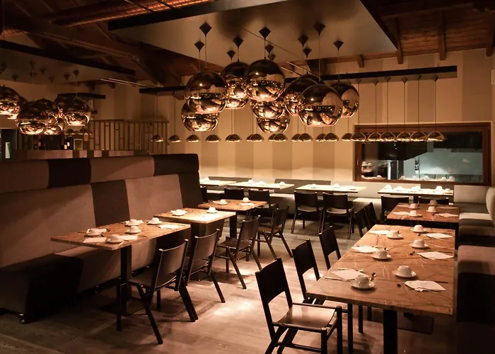 Alexander Charme Hotel