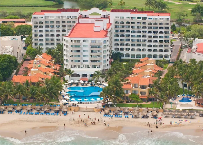 Hotel near College: Tesoro Ixtapa All Inclusive