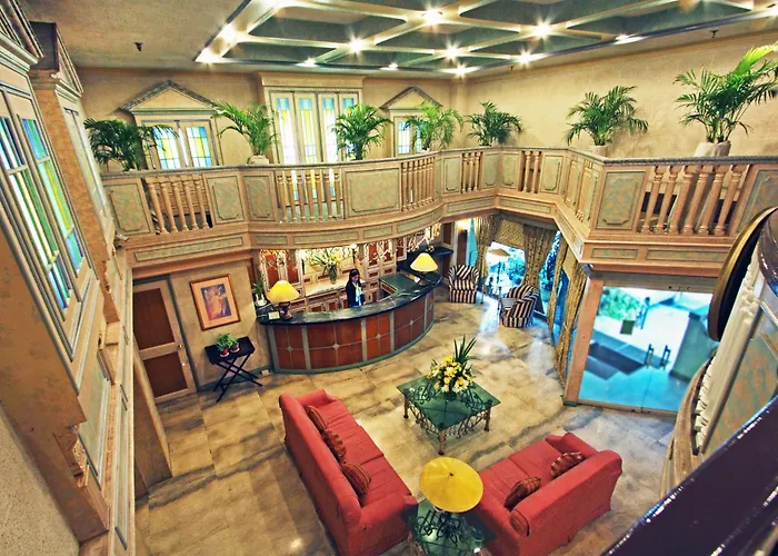 Hotel with view: Manila Manor Hotel