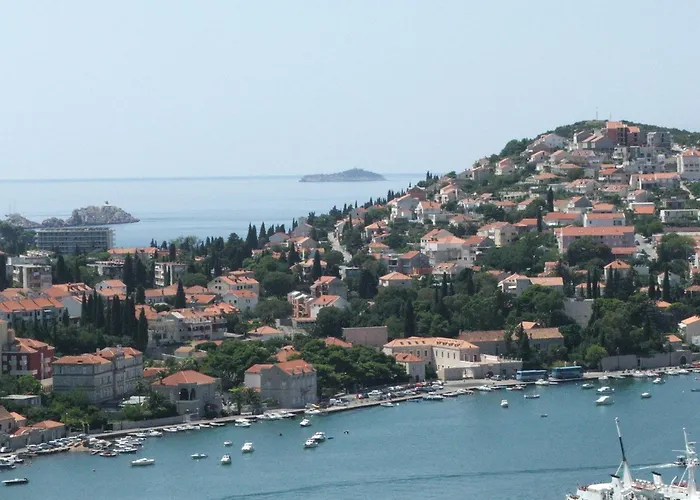 s Dubrovnik Lapad