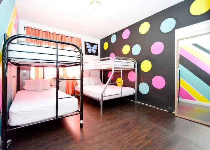 South Beach Rooms And Hostel