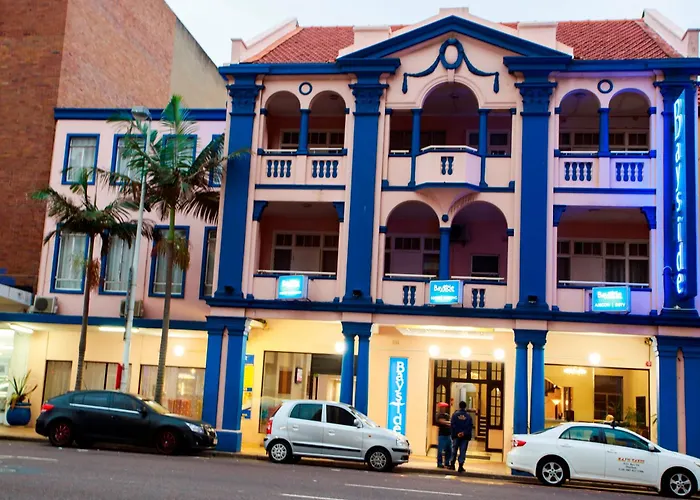 Hotel: Bayside Hotel 116 West Street