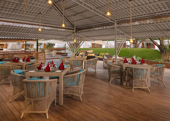 Bolagala Agro Floating Resort