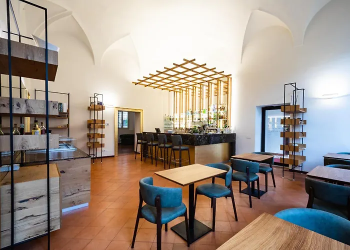 Cà Uberti Palace Hotel, MantegnaHotels