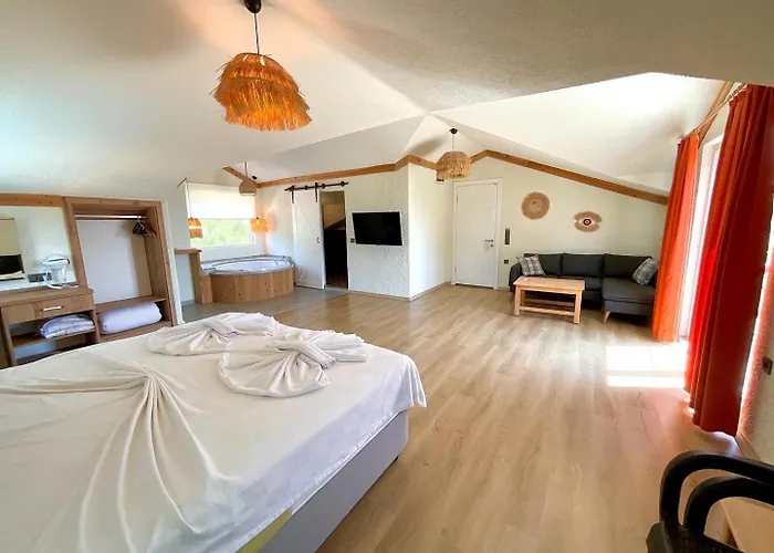 Guenes Boutique Hotel - Oludeniz