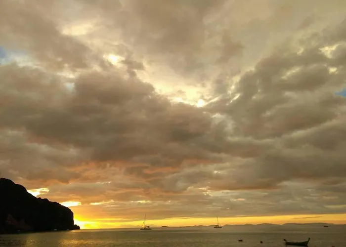  Sunset Bay