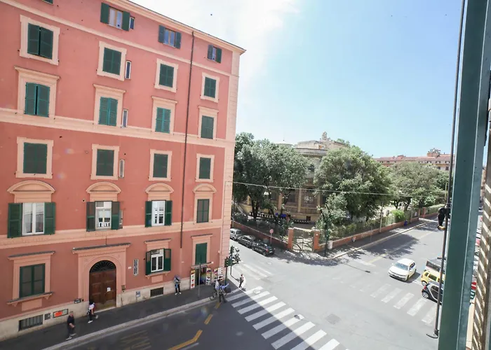  Cosmo Guesthouse