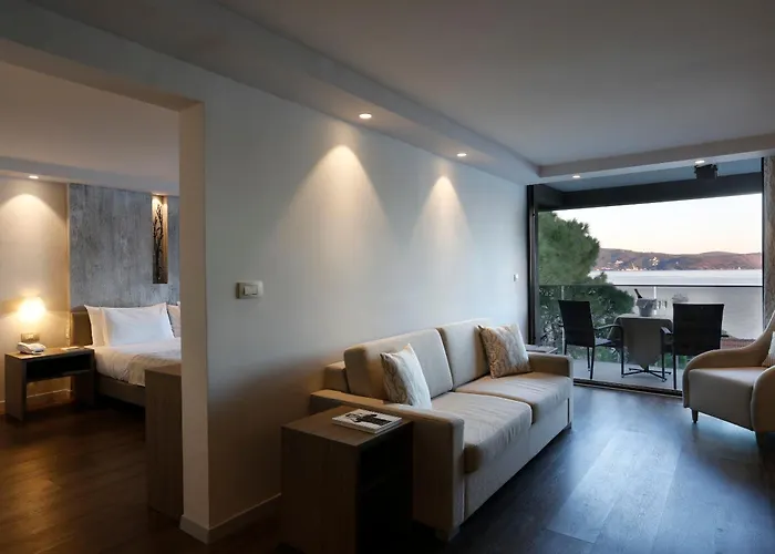 Palmon Bay Hotel & Spa