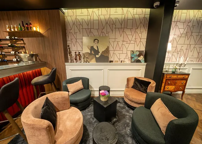 3-Sterne-Hotel: Hotel Villa Nicolo - Tour Eiffel