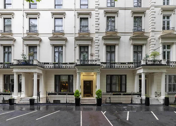 Park Grand Hyde Park