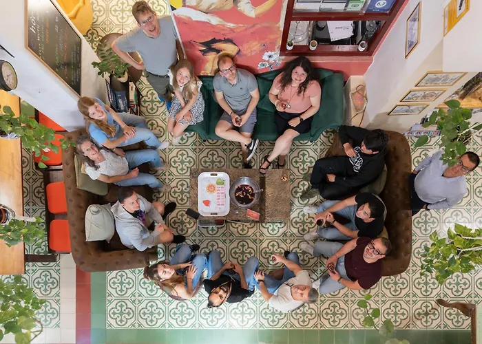 Hostel: Home Youth Hostel By Feetup Hostels