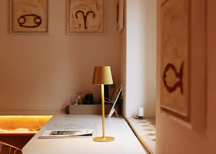 18Arts Hotel - Living In A Gallery!