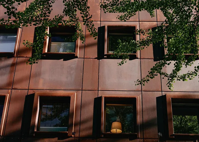 18Arts Hotel - Living In A Gallery!