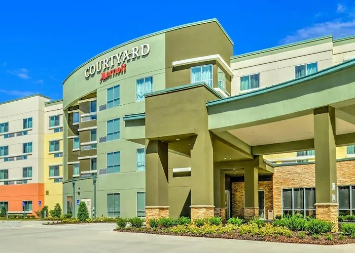 Courtyard Lake Charles