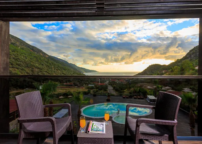 Manaspark Deluxe Hotel