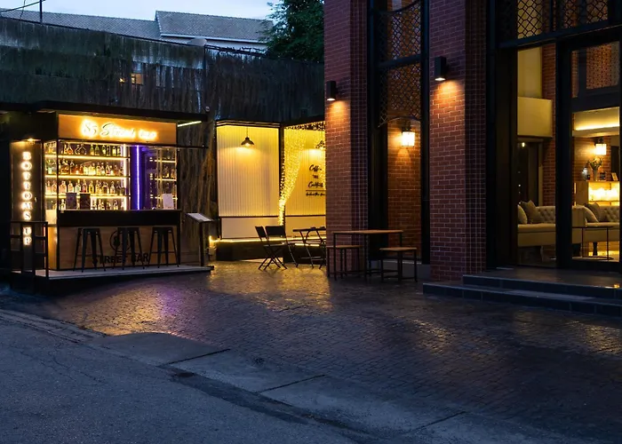 Hotel: De Chai The Deco Chiang Mai