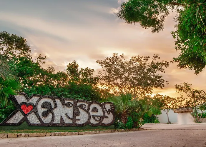 Airport Hotel: Hotel Xcaret Mexico All Parks All Fun Inclusive (Adults Only)