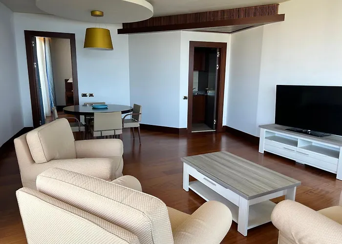 Smy Carlos V Wellness & Spa