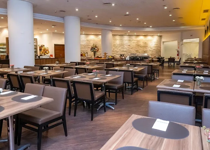 Hotel 4 estrelas: Bourbon Convention Hotel Joinville