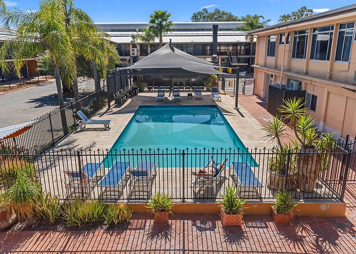 Motel: Diplomat Hotel Alice Springs