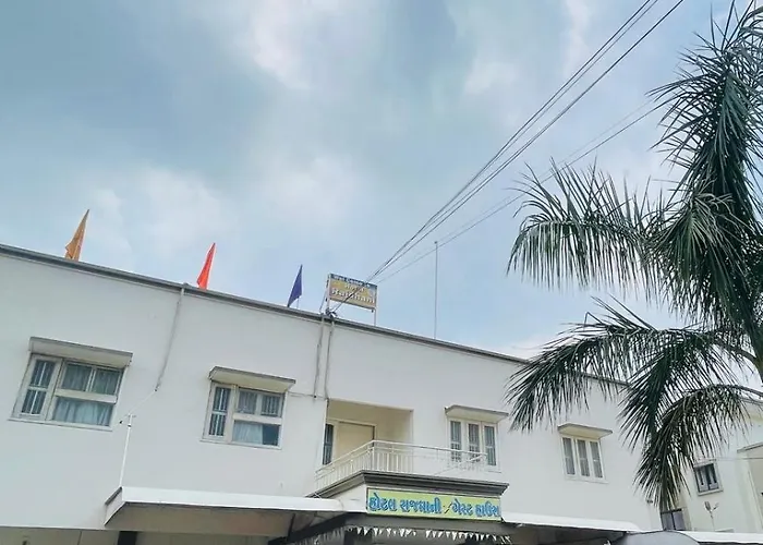 Hotel Rajdhani And Guest House Gujarat - Best Family Hotel In Halol Near Pavagadh And Halol Gidc