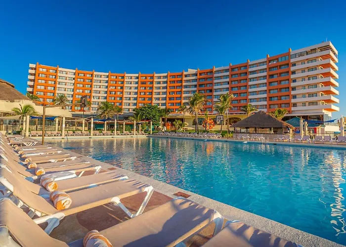 Crown Paradise Club