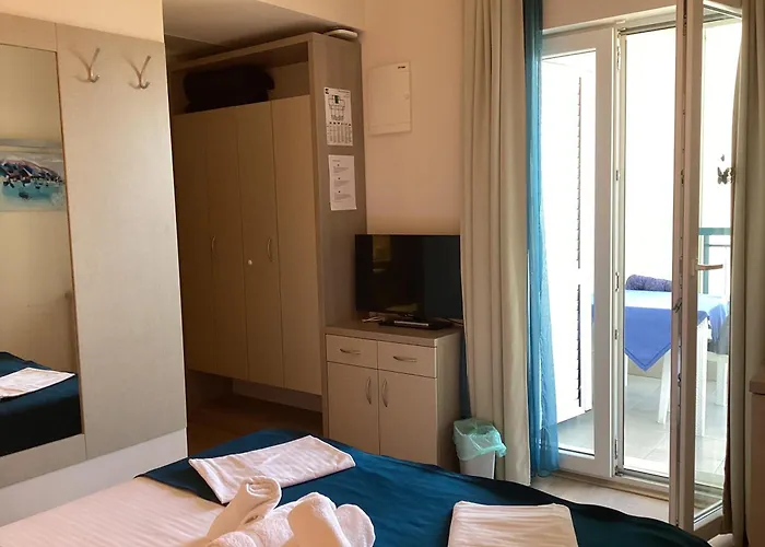 Ferienvermietung: Apartments Villa Loznica