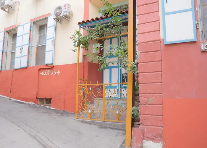 The Hostels Lotus Garden Izmir