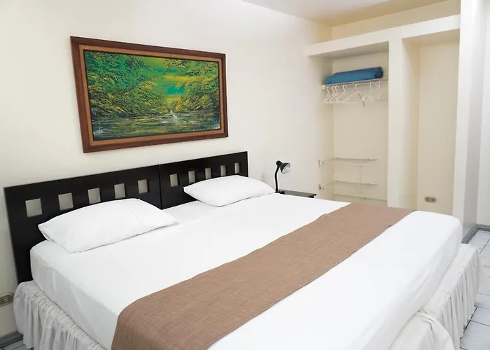 Oro Apart Hotel
