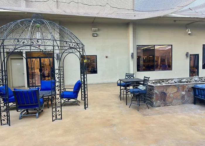 Jockey Resort Suites Center Strip