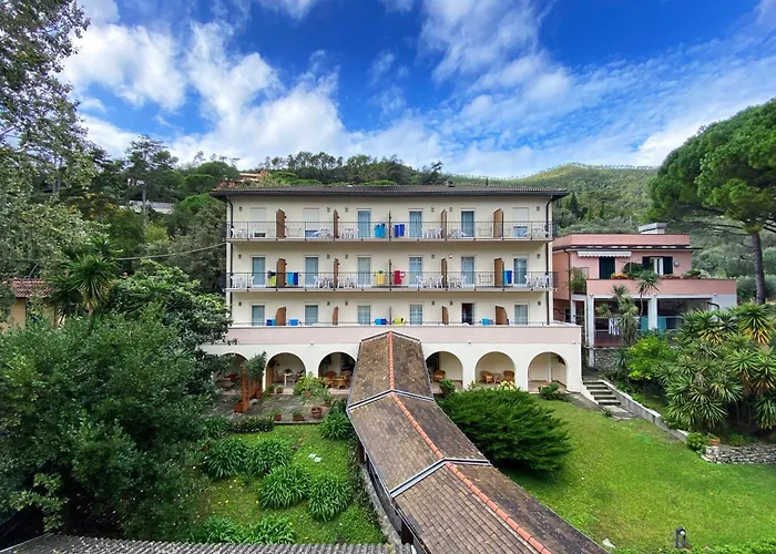 Cheap hotel: Hotel Villa Adriana