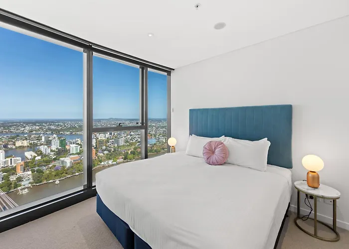 Brisbane Skytower By Cllix