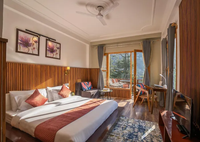 Pets Allowed Hotel Alt Life Manali, Old Manali