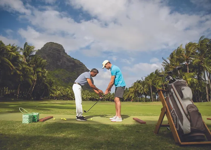Paradis Beachcomber Golf Resort & Spa