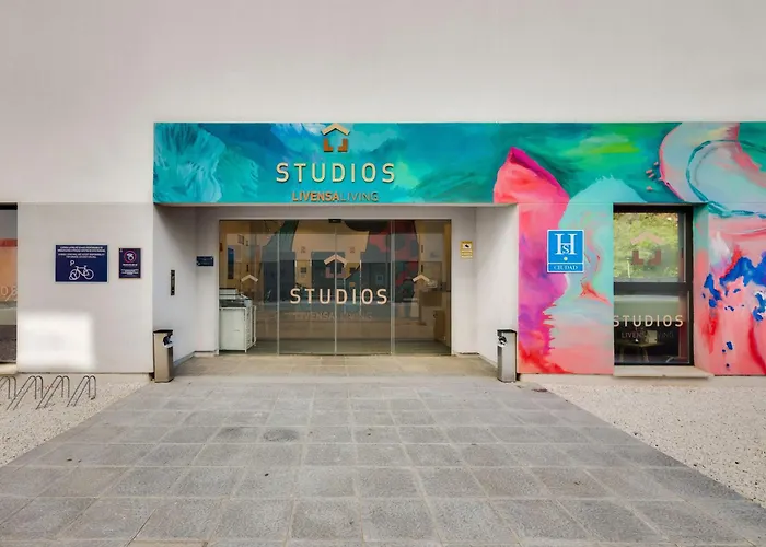 Livensa Living Studios Málaga Feria